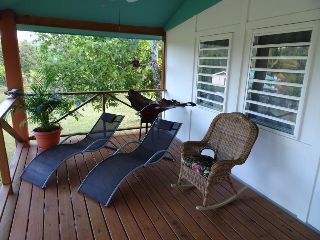 Maya Hill Lodge Black Man Eddy ภายนอก รูปภาพ