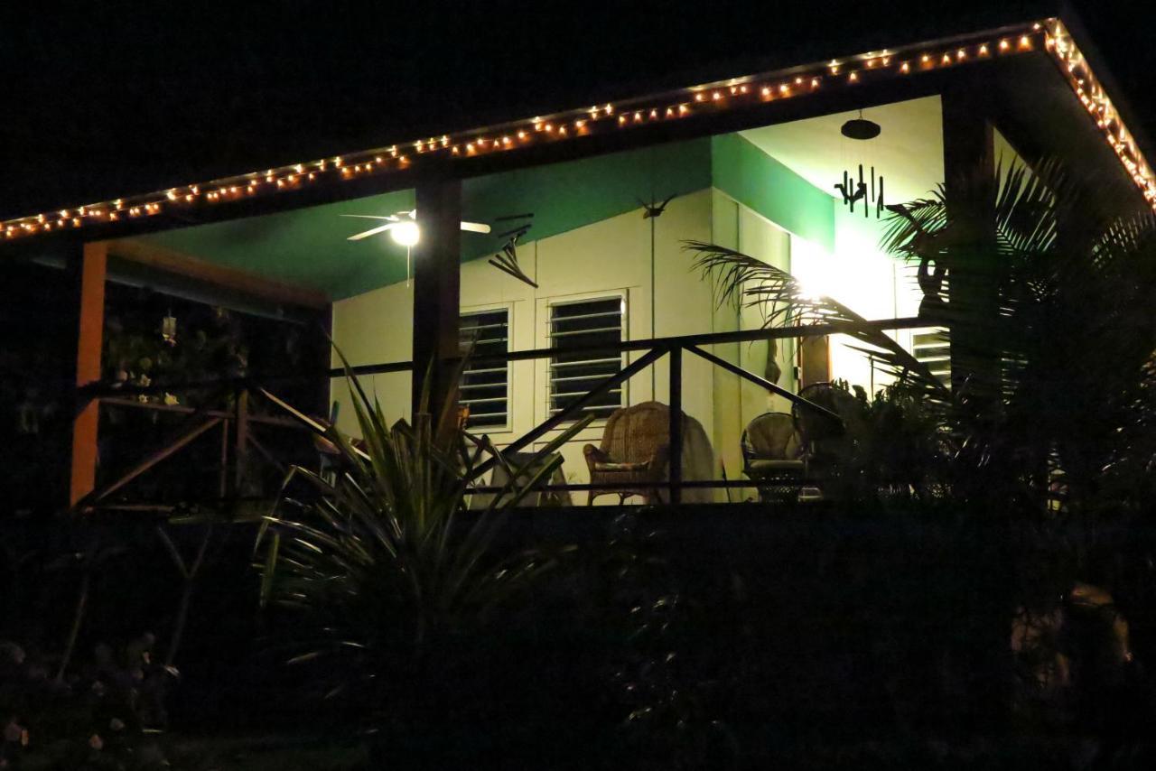 Maya Hill Lodge Black Man Eddy ภายนอก รูปภาพ