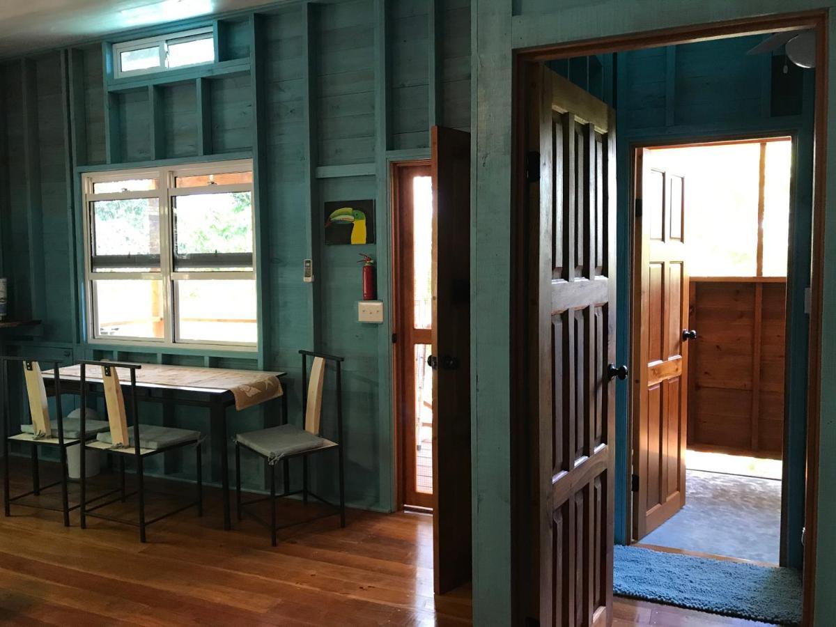 Maya Hill Lodge Black Man Eddy ภายนอก รูปภาพ